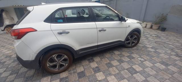 https://images10.gaadi.com/usedcar_image/4524791/original/d235dd10-2338-474b-b7a6-5486b98df949.jpg?imwidth=6401