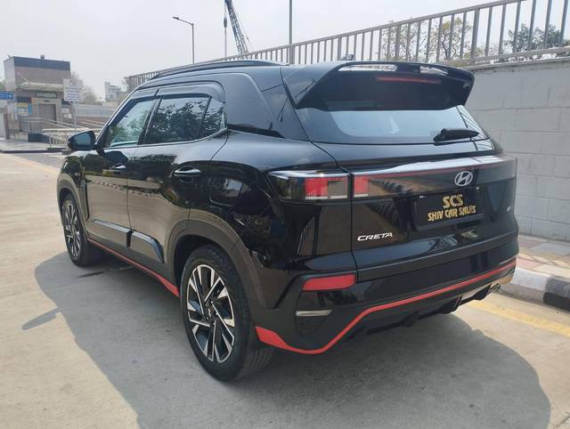 https://images10.gaadi.com/usedcar_image/4524806/original/processed_8cb48d5562445471957880ee03acef44.jpg?imwidth=6402