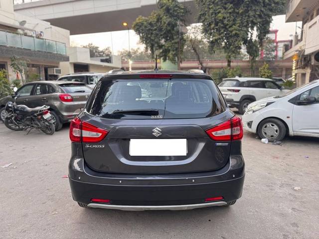 https://images10.gaadi.com/usedcar_image/4524807/original/processed_ab73f453-fbe3-453b-8160-f0023cbdfb75.jpg?imwidth=6401