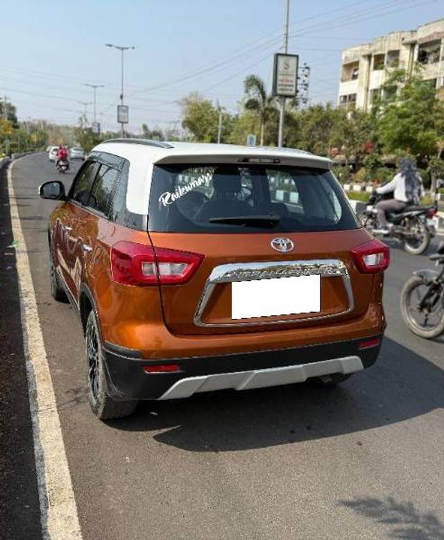 https://images10.gaadi.com/usedcar_image/4524812/original/processed_66f3dae3-ec8c-4a05-89c0-cb27d1268693.jpg?imwidth=6402