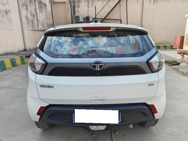 https://images10.gaadi.com/usedcar_image/4524814/original/processed_5c32a72e3f89c743431b05a0873f394f.jpg?imwidth=6402