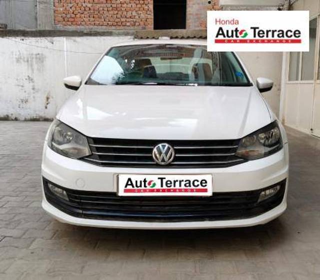 https://images10.gaadi.com/usedcar_image/4524816/original/73ab42e2ef30f04a75ea2be4c8f0dd5e.jpeg?imwidth=6400