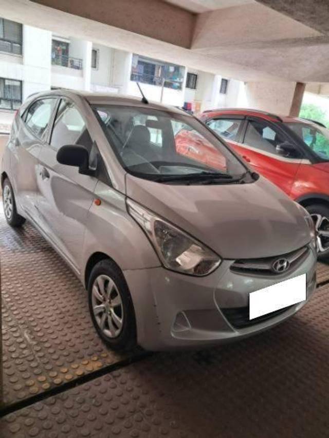 https://images10.gaadi.com/usedcar_image/4524822/original/processed_processed_3449ce96-7186-484d-a83e-88a23a22c431.jpg?imwidth=6400