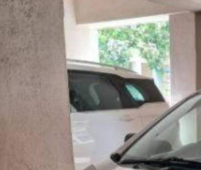 https://images10.gaadi.com/usedcar_image/4524822/original/processed_processed_388f3a2a-f971-415d-8993-4b3a17373ed3.jpg?imwidth=6401
