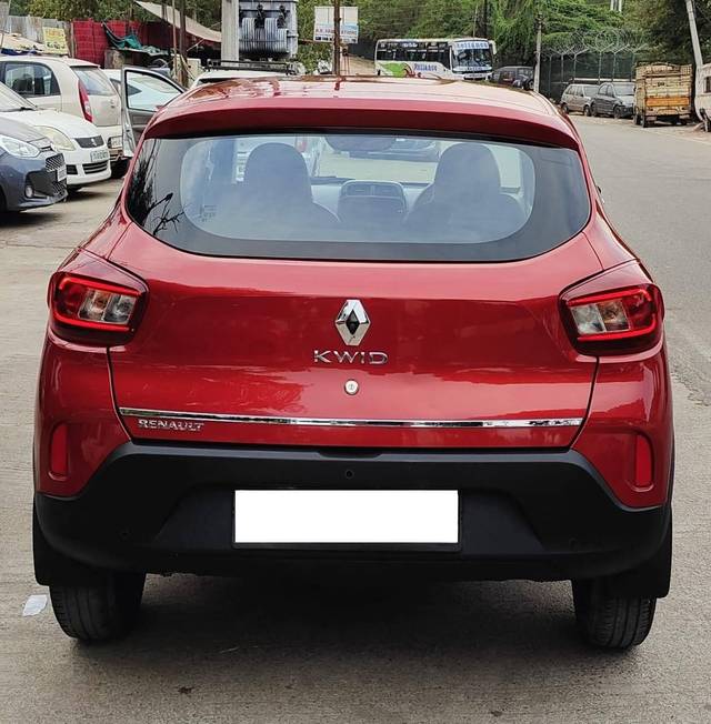 https://images10.gaadi.com/usedcar_image/4524823/original/processed_e2638aad-67ed-4f10-be03-5c6984d1cec4.jpg?imwidth=6401