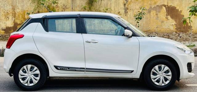 https://images10.gaadi.com/usedcar_image/4524829/original/processed_783d7647be071a277b8b857f66c038ec.jpg?imwidth=6401