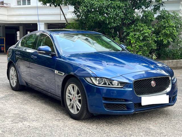 https://images10.gaadi.com/usedcar_image/4524846/original/processed_7015f1f57c904cd41024b6b7362b7b3d.jpg?imwidth=6400
