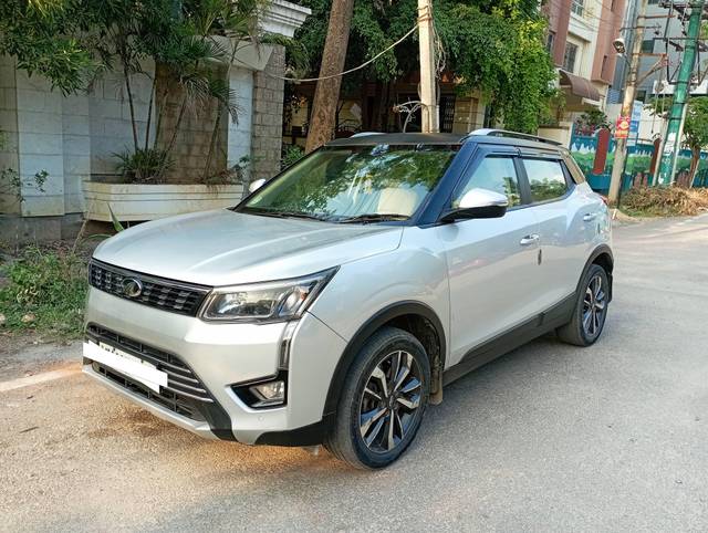 https://images10.gaadi.com/usedcar_image/4524848/original/processed_bee25d83a43cbab0fe3f80a6a0685d56.jpg?imwidth=6400