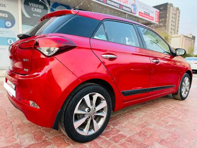 https://images10.gaadi.com/usedcar_image/4524853/original/processed_9f2620ab693ae88ed79a3ee6b830f871.jpg?imwidth=6401