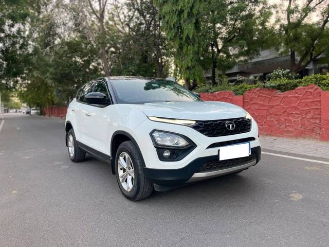 https://images10.gaadi.com/usedcar_image/4524856/original/processed_1658e2952e62e902476e63fdfb0e1455.jpg?imwidth=6400