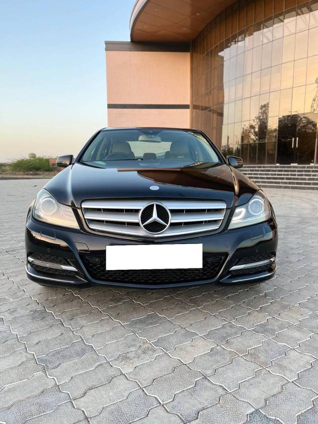 https://images10.gaadi.com/usedcar_image/4524916/original/processed_572ee600bd7d9e39e806701dacaba3d0.jpg?imwidth=6402