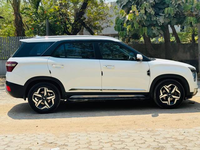 https://images10.gaadi.com/usedcar_image/4524929/original/0fb36fbbae87bf80806d860db55e8d04.jpg?imwidth=6401
