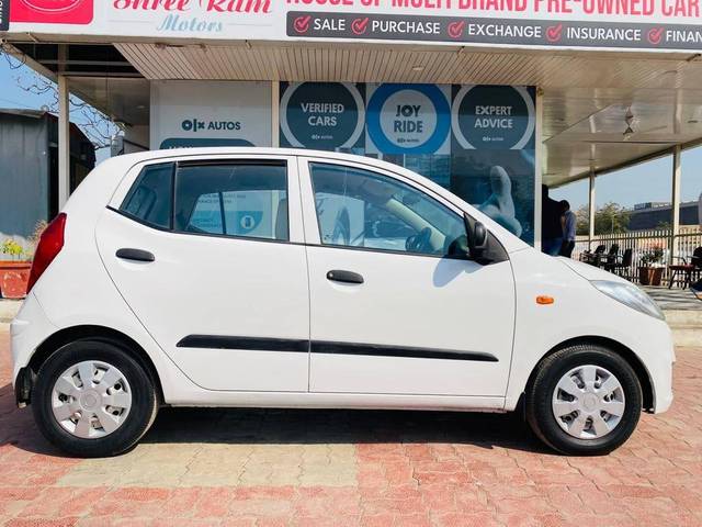 https://images10.gaadi.com/usedcar_image/4524935/original/processed_a5cdef9400ca0c9792965ffedca21c6a.jpg?imwidth=6401