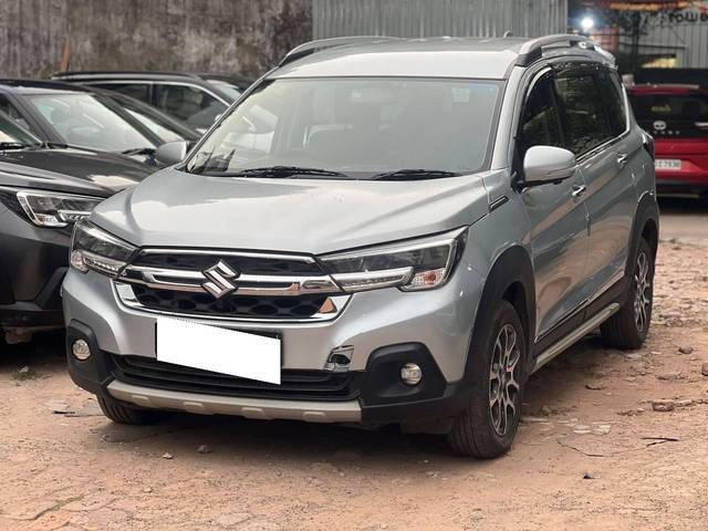 https://images10.gaadi.com/usedcar_image/4524941/original/processed_7a07108bfa57ccf8ff220e505681abe8.jpg?imwidth=6402