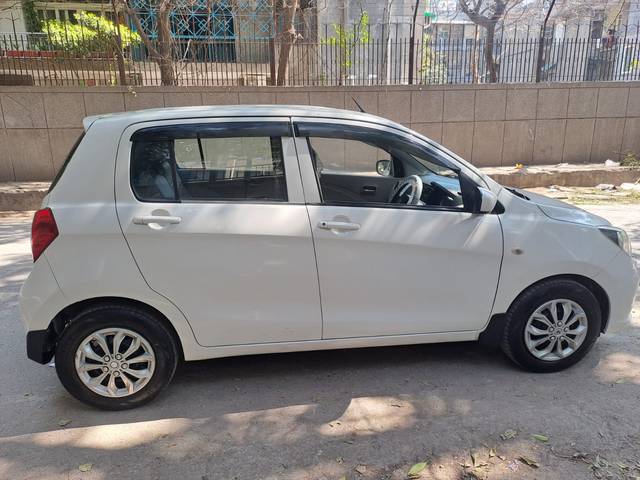https://images10.gaadi.com/usedcar_image/4524953/original/d05de686c951605b70c3a3c9c280c1a8.jpg?imwidth=6401