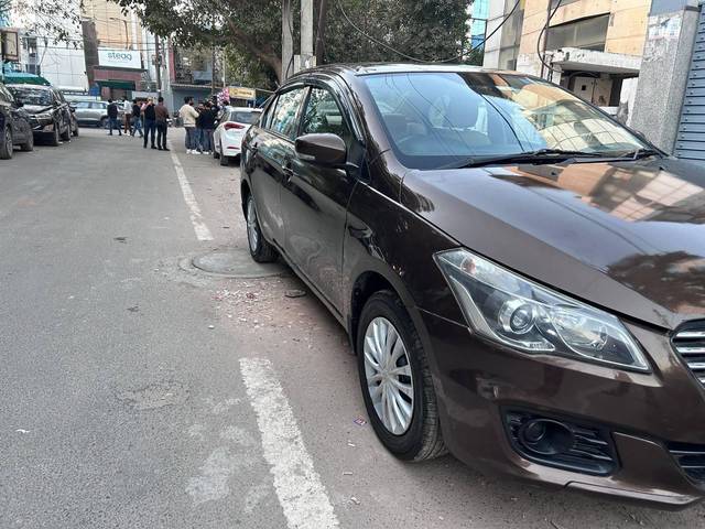 https://images10.gaadi.com/usedcar_image/4524960/original/processed_f5a63c4cbcf34d5216d4b523d4155ca2.jpg?imwidth=6400