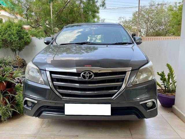 https://images10.gaadi.com/usedcar_image/4524961/original/processed_acf03373d6f2f4c6e92f7efd10ded457.jpg?imwidth=6400