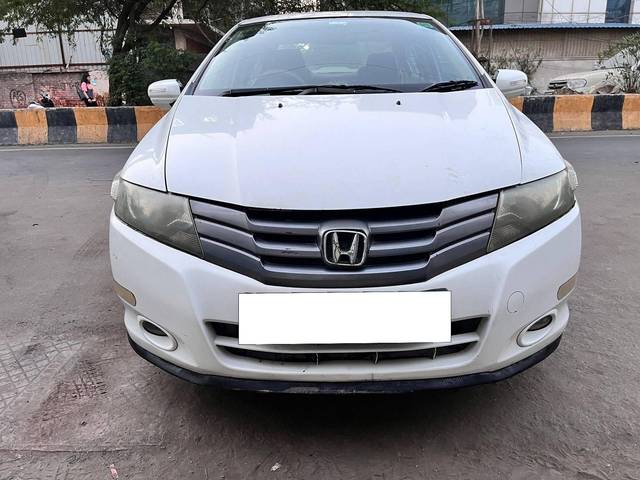 https://images10.gaadi.com/usedcar_image/4524971/original/processed_56c7866a6e48f1c245ad7fe775220f93.jpg?imwidth=6400