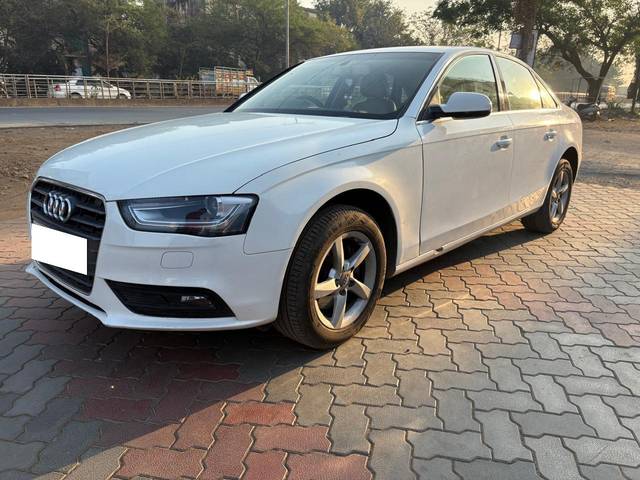 https://images10.gaadi.com/usedcar_image/4524977/original/processed_0e4ff3aa244a1a06292d24d056f272ef.jpg?imwidth=6400