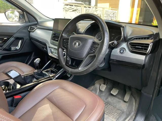 https://images10.gaadi.com/usedcar_image/4524979/original/32db73ce47c4da47a9e66f1e1e5000b9.jpg?imwidth=6402