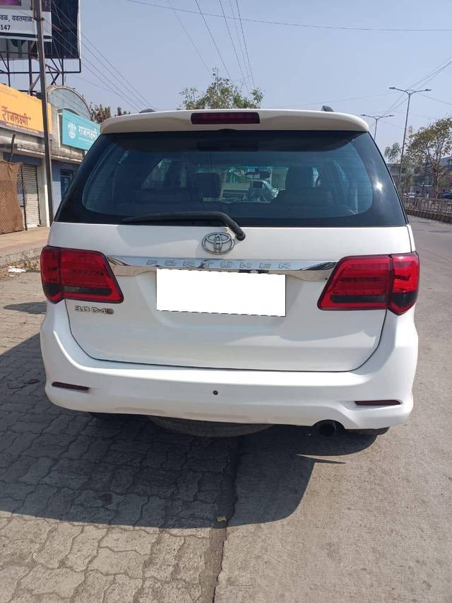 https://images10.gaadi.com/usedcar_image/4524981/original/processed_2483c821e9225e4faf8bb907b1b512de.jpg?imwidth=6401