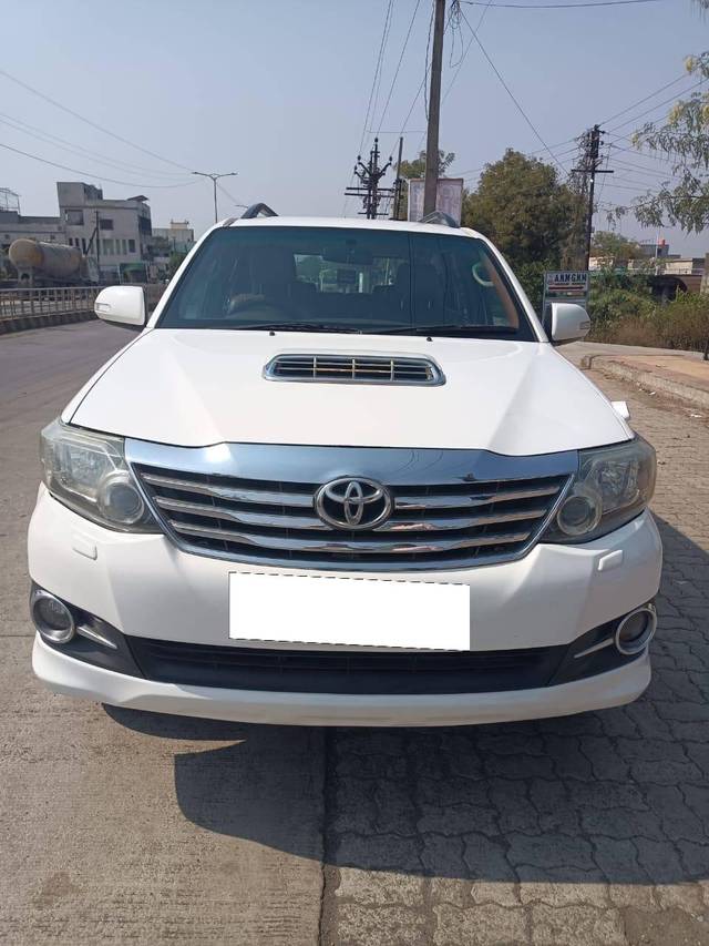 https://images10.gaadi.com/usedcar_image/4524981/original/processed_d2e8ff9f398123623471d92dea850462.jpg?imwidth=6402