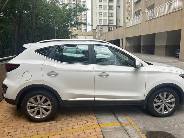 https://images10.gaadi.com/usedcar_image/4525007/original/45c7c573-cd19-47bb-89a7-7c7e7c9a43ec.jpg?imwidth=6402