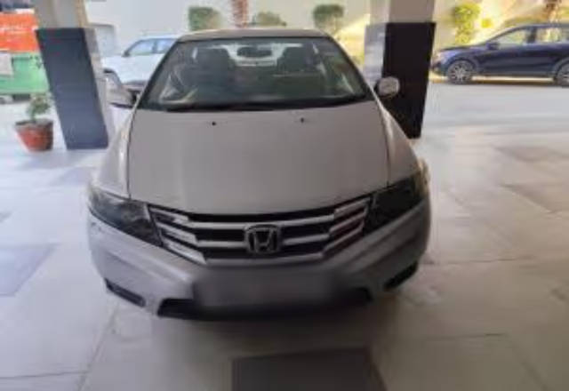 https://images10.gaadi.com/usedcar_image/4525061/original/546f548a-24ba-40d0-bd97-f61110846841.?imwidth=6400