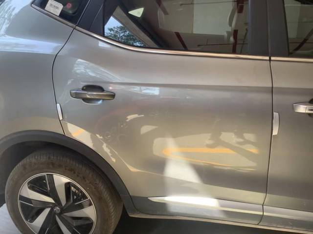 https://images10.gaadi.com/usedcar_image/4525064/original/processed_11aa7410-76e7-4486-82eb-1fe3bf779e4b.jpg?imwidth=6402