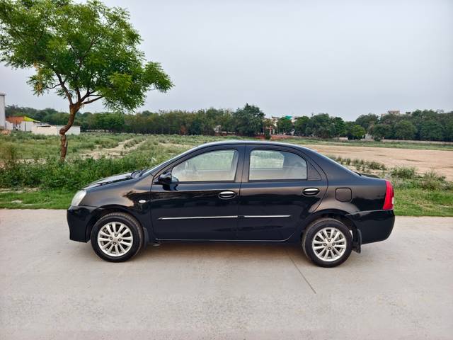 https://images10.gaadi.com/usedcar_image/4525067/original/aaead8c3ed983eef69e35259d4228e2c.jpg?imwidth=6402