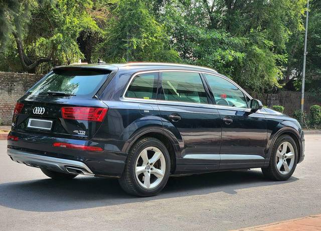 https://images10.gaadi.com/usedcar_image/4525107/original/processed_822f6980c93464b751b64e68c5378abb.jpg?imwidth=6401