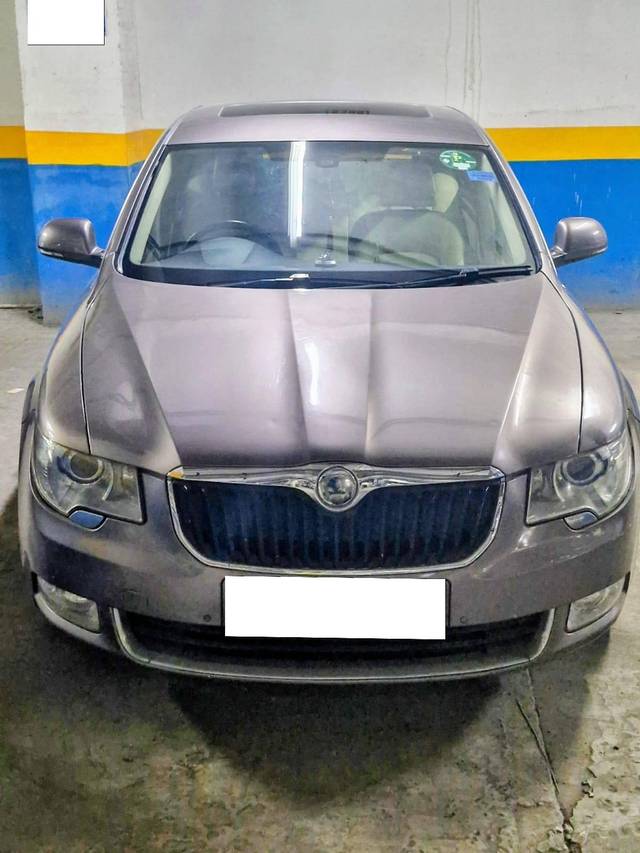 https://images10.gaadi.com/usedcar_image/4525130/original/processed_eadcaa2a-84af-455c-8e5c-628ddc0df414.jpg?imwidth=6400