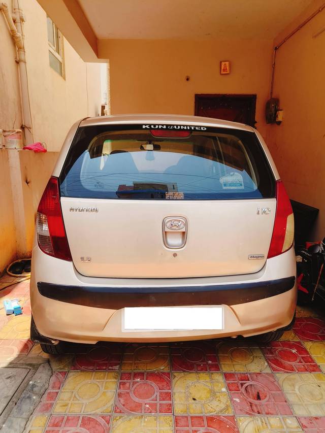 https://images10.gaadi.com/usedcar_image/4525156/original/processed_f7124d9ef1df5e6679bc9d0fb160b811.jpg?imwidth=6401