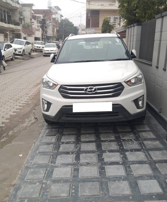 https://images10.gaadi.com/usedcar_image/4525200/original/processed_8e1af29b0d7f6de266cda4fc70d01152.jpg?imwidth=6400