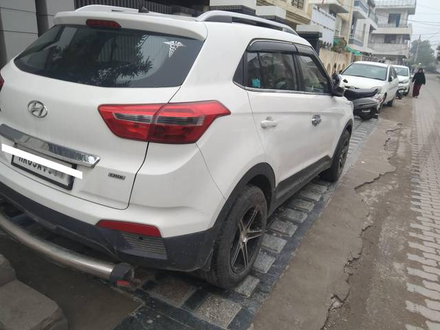https://images10.gaadi.com/usedcar_image/4525200/original/processed_dab10ad1c6e97dc54fa2138555ae88c2.jpg?imwidth=6401