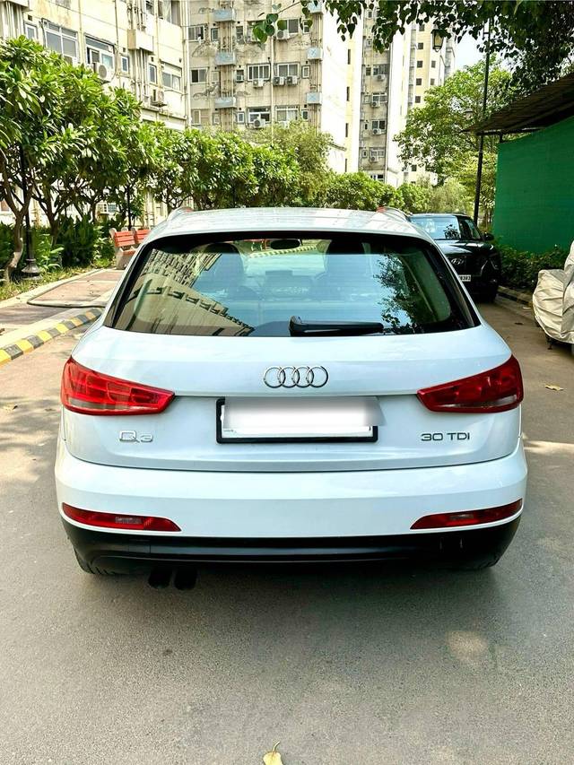 https://images10.gaadi.com/usedcar_image/4525216/original/processed_fe88058a072af3d1394ee9eba6654e66.jpg?imwidth=6402