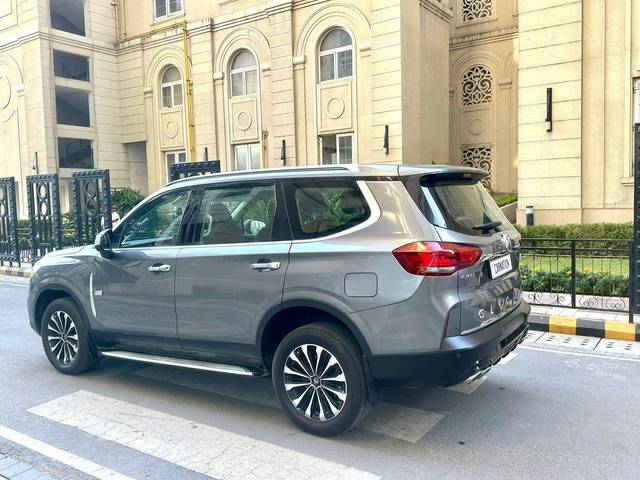 https://images10.gaadi.com/usedcar_image/4525238/original/processed_11ef3814d21d3a8156b4658318865b33.jpg?imwidth=6402