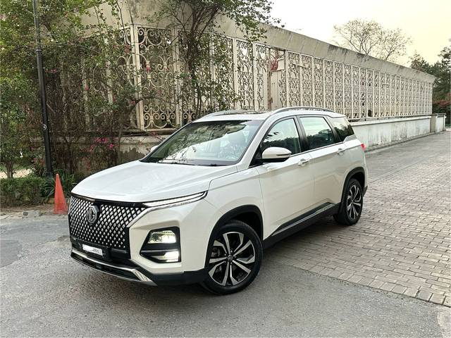 https://images10.gaadi.com/usedcar_image/4525253/original/478f5d37066a460c16e7303c46f235b8.jpg?imwidth=6402
