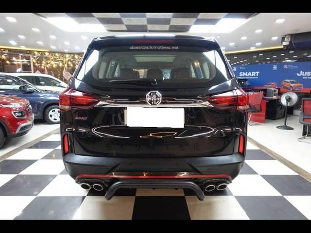 https://images10.gaadi.com/usedcar_image/4525254/original/processed_0749a7ca71f7acde1317cf4fc03e98dc.jpg?imwidth=6402