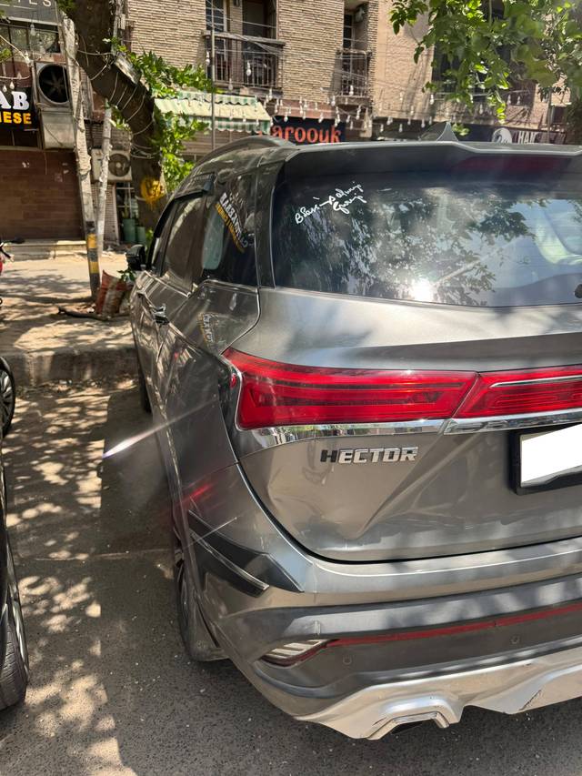 https://images10.gaadi.com/usedcar_image/4525255/original/processed_b6329ce48c90ff4a7f1771ce543b3522.jpg?imwidth=6401