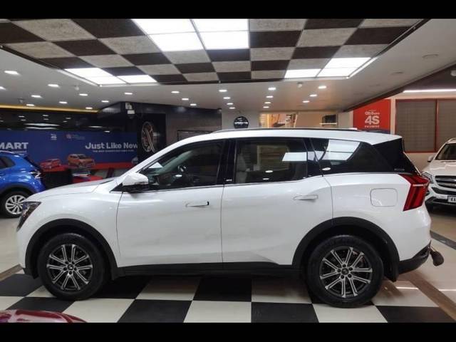 https://images10.gaadi.com/usedcar_image/4525256/original/processed_67c20a8ae8f9d7bc07bbdbee86d1d488.jpg?imwidth=6402