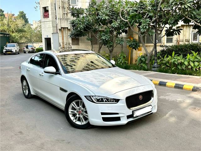 https://images10.gaadi.com/usedcar_image/4525288/original/3f1ce6a114249238200864b66bfbcbc4.jpg?imwidth=6400