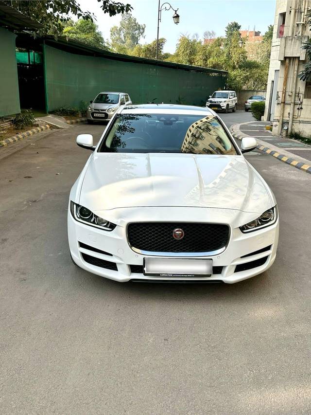 https://images10.gaadi.com/usedcar_image/4525288/original/processed_263bd00d9ecae42fb6f613c4c9f251e8.jpg?imwidth=6402