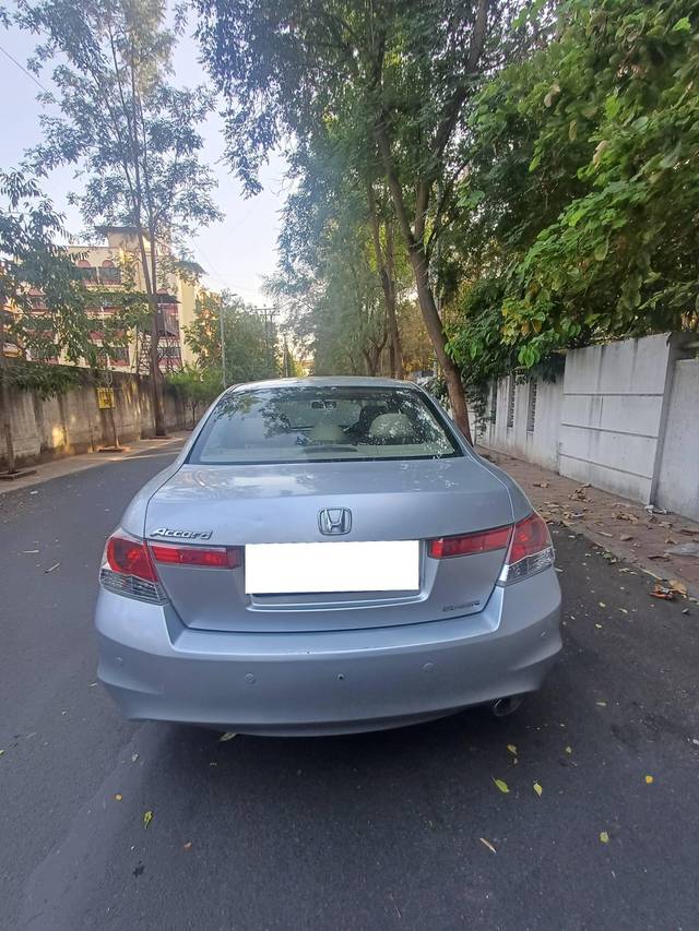 https://images10.gaadi.com/usedcar_image/4525295/original/processed_77fe9dea-1a00-4f59-82ec-baed7ee95fb1.jpg?imwidth=6402