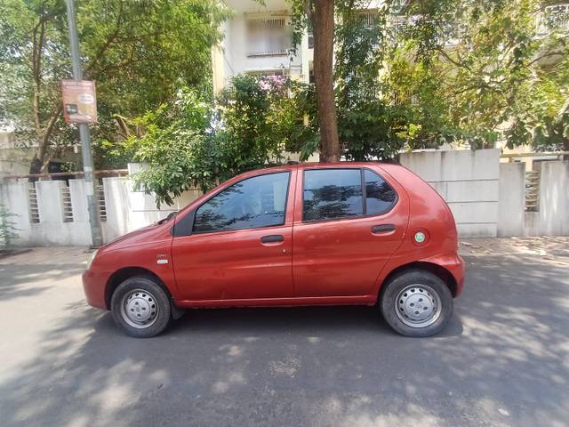 https://images10.gaadi.com/usedcar_image/4525302/original/processed_25764c68-0a81-42a0-89c7-0b751d62dea2.jpg?imwidth=6402