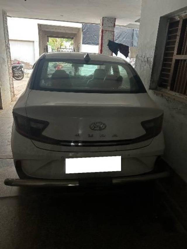 https://images10.gaadi.com/usedcar_image/4525303/original/processed_bd2ace66-5b29-4288-b2b9-0a1a4724ab1f.jpeg?imwidth=6401