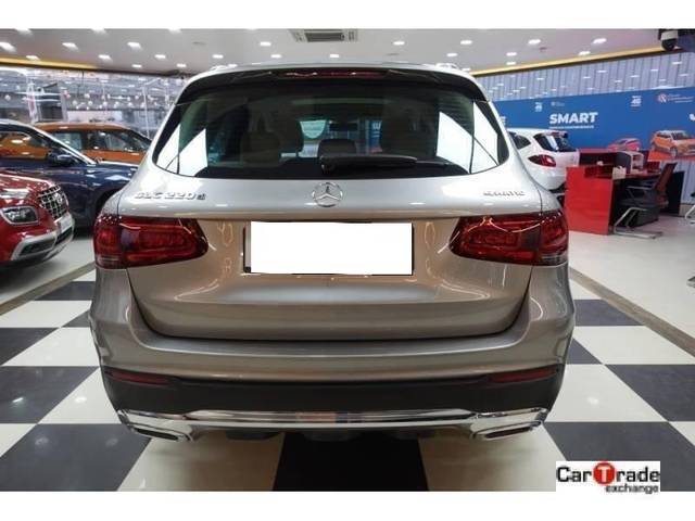 https://images10.gaadi.com/usedcar_image/4525305/original/processed_cb792a5ba0aaef78f19b03fe108b48c5.jpg?imwidth=6402