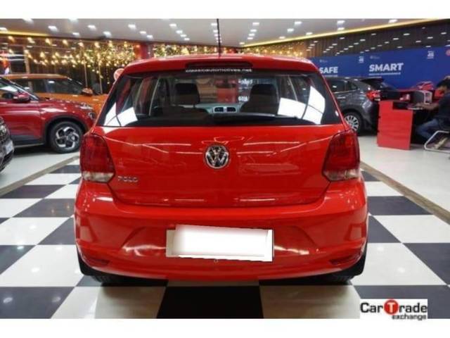 https://images10.gaadi.com/usedcar_image/4525309/original/processed_8a2b2eeaae7cfd1ac410f4cf26dd50a3.jpg?imwidth=6402