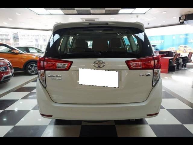 https://images10.gaadi.com/usedcar_image/4525311/original/processed_7462439a19bb51c4ca1d2a99c93d668b.jpg?imwidth=6402