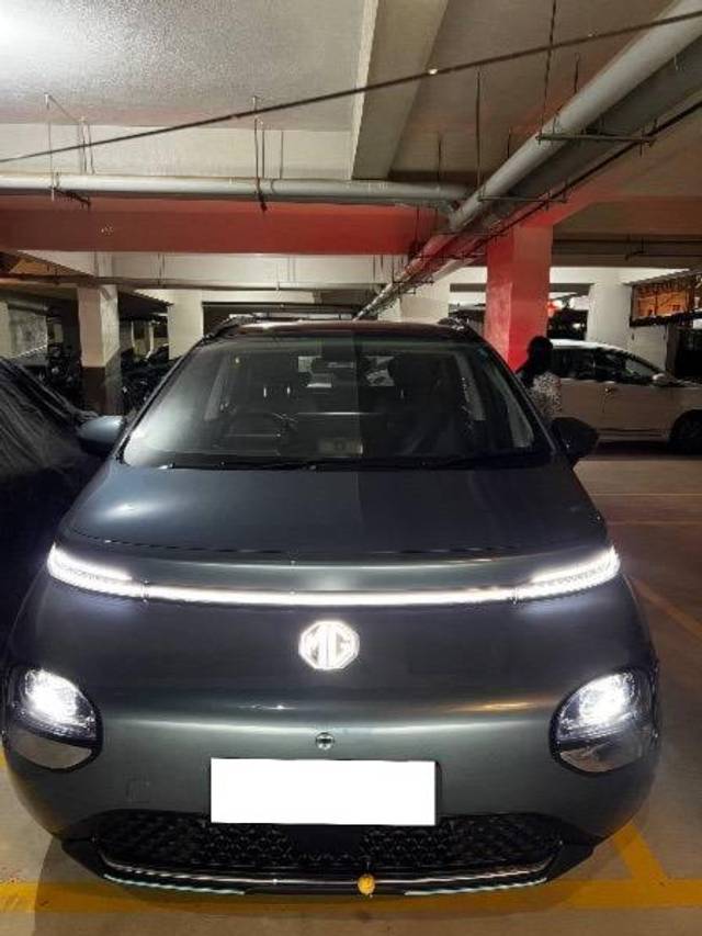 https://images10.gaadi.com/usedcar_image/4525315/original/processed_bfda618f-7f80-44db-86c5-f79cb2c4ddd2.jpeg?imwidth=6400